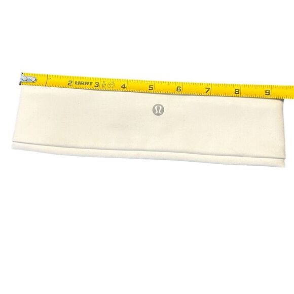 Lululemon Women's White Luxtreme Training Headband Activewear - Picture 9 of 10